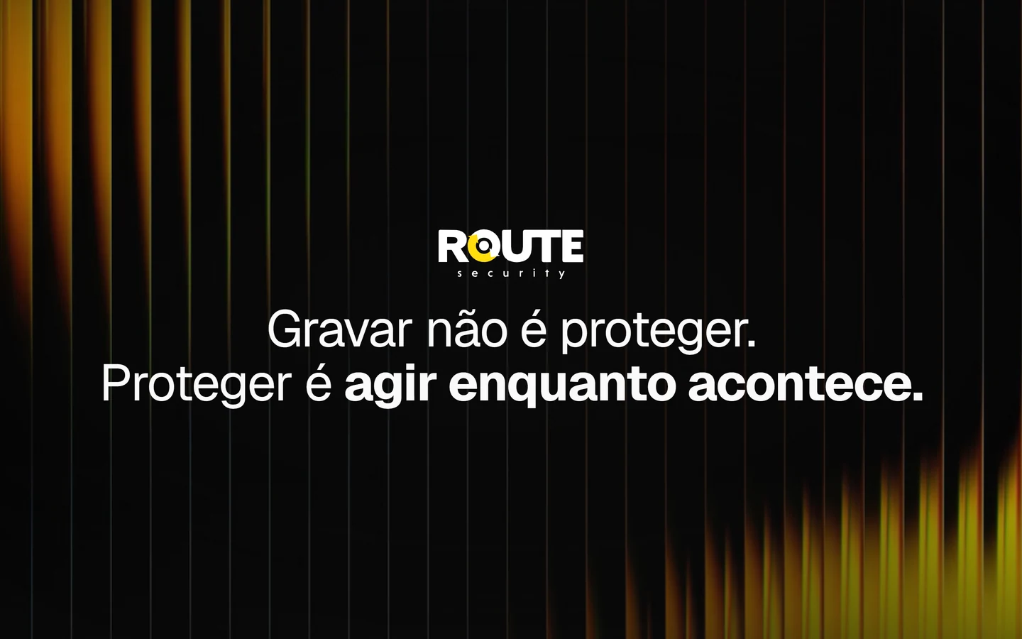 Hero do site da Route Security com tipografia marcante e streaks de luz sobre fundo escuro.